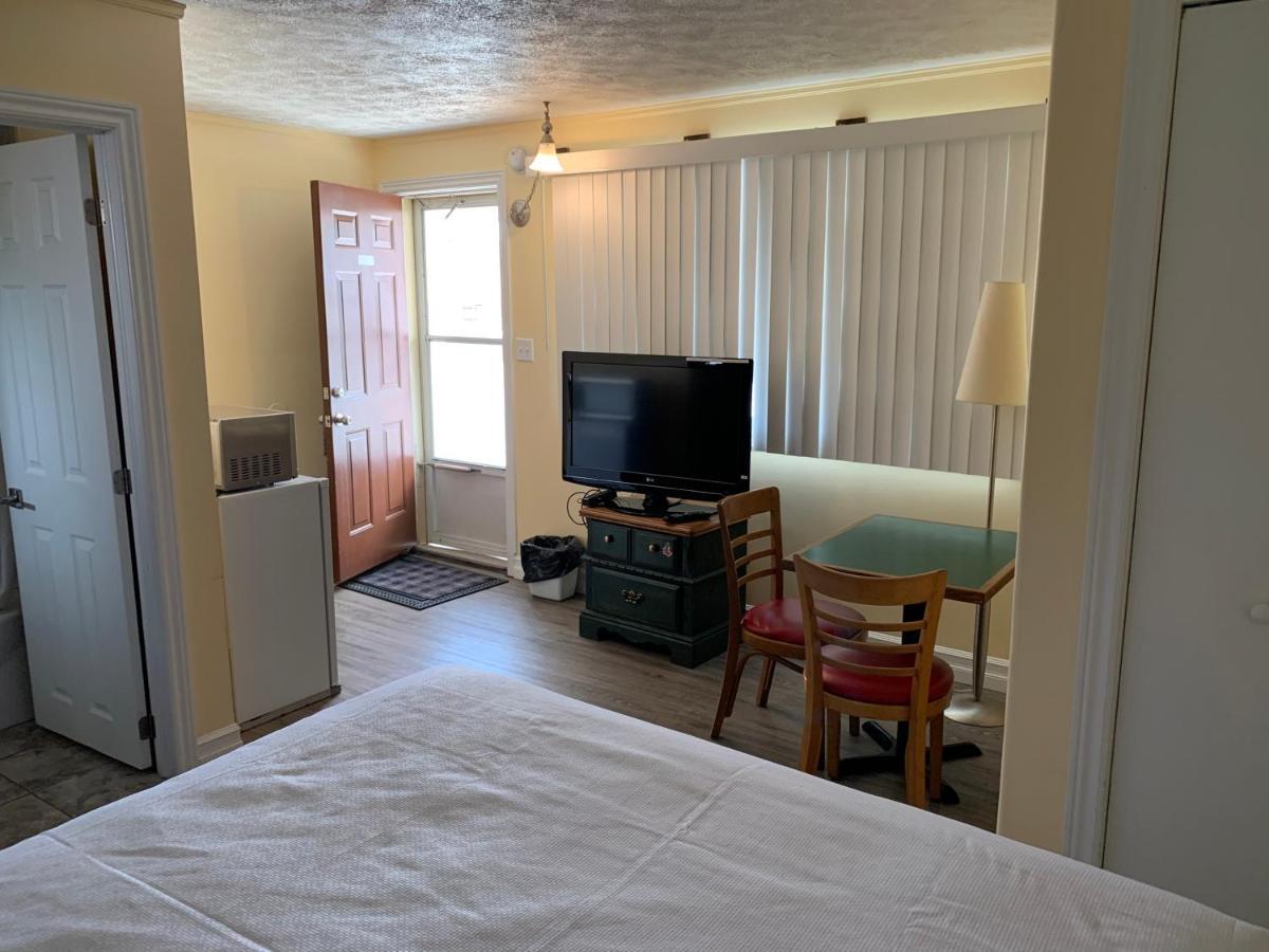 Sunparlor Motel Leamington Buitenkant foto