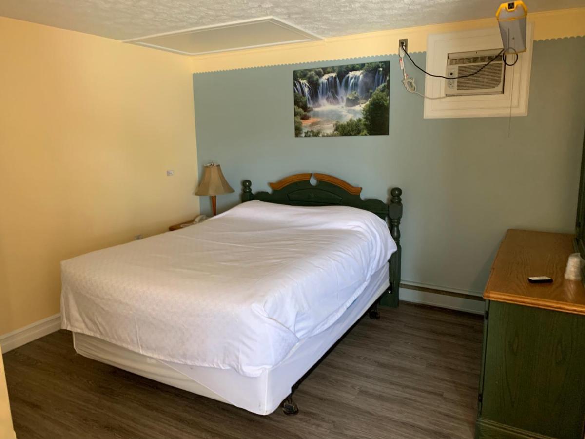 Sunparlor Motel Leamington Buitenkant foto