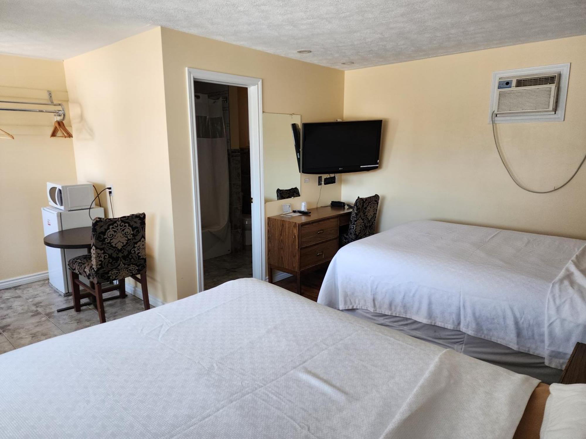 Sunparlor Motel Leamington Buitenkant foto