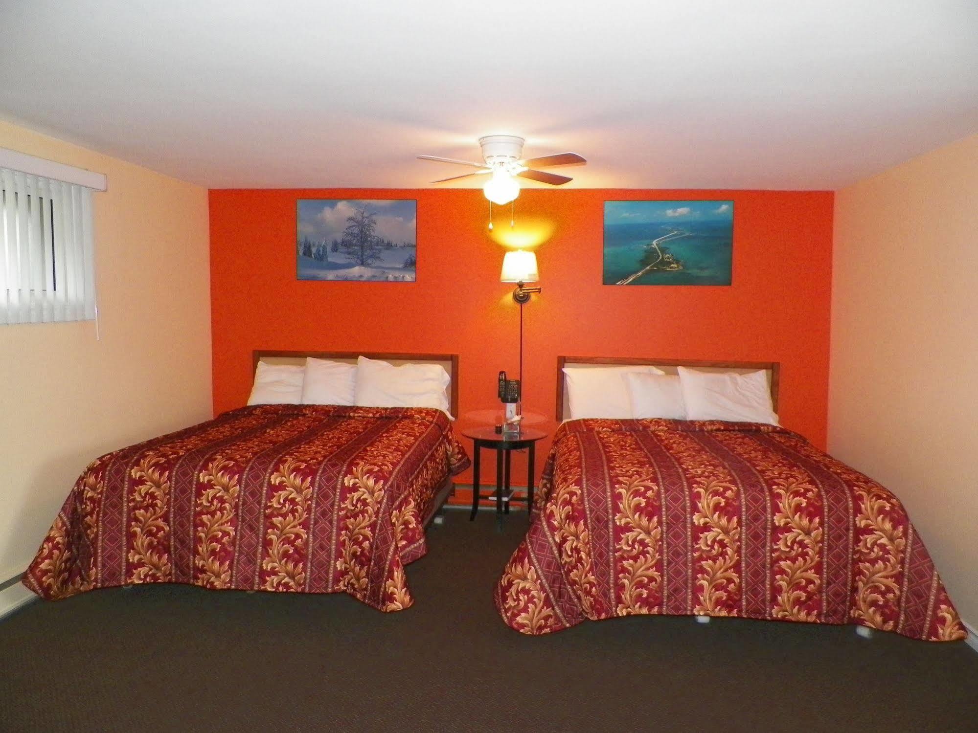 Sunparlor Motel Leamington Buitenkant foto